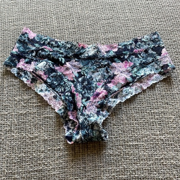 NEW VICTORIA’S SECRET Panty Bundle! - Picture 8 of 13